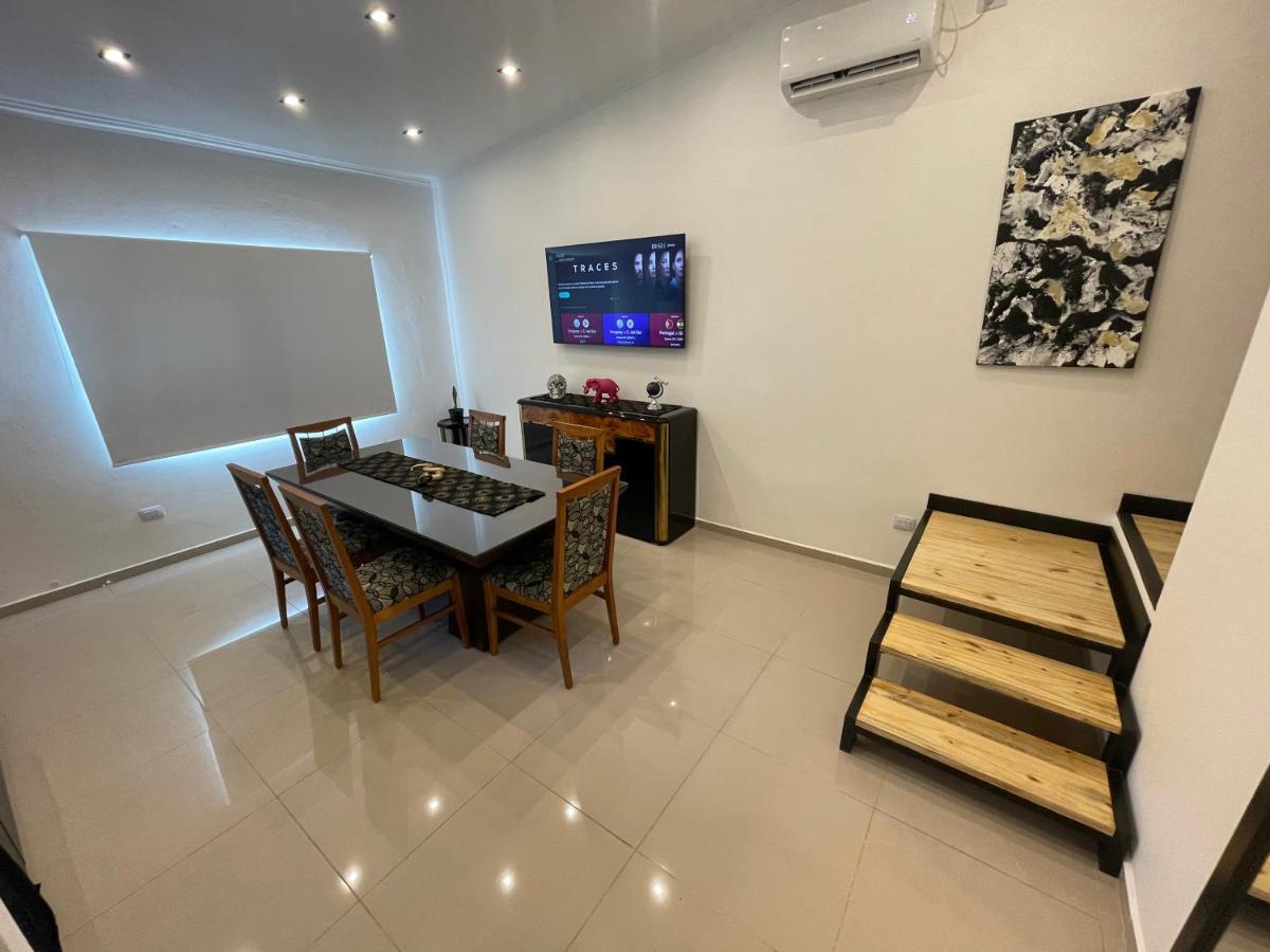 Urbana Premium Suites Apartamentos De Categoria Parking Privado - Seguridad - Sanatorio Allende - Hospital Privado - Estadio Kempes - Universidad Siglo 21 - Complejo Ferial Cordoba - Quorum - Aeropuerto Internacional Taravella Экстерьер фото
