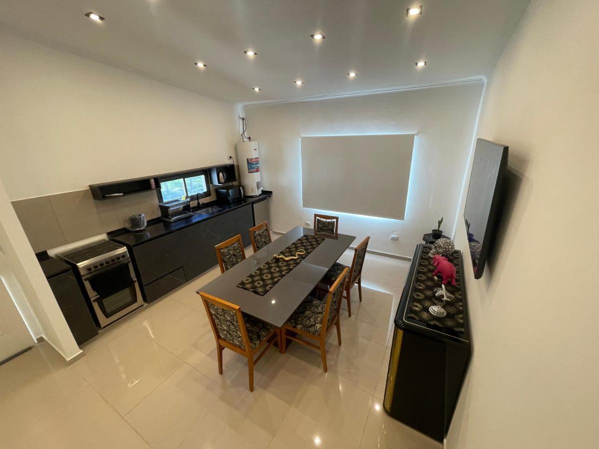 Urbana Premium Suites Apartamentos De Categoria Parking Privado - Seguridad - Sanatorio Allende - Hospital Privado - Estadio Kempes - Universidad Siglo 21 - Complejo Ferial Cordoba - Quorum - Aeropuerto Internacional Taravella Экстерьер фото