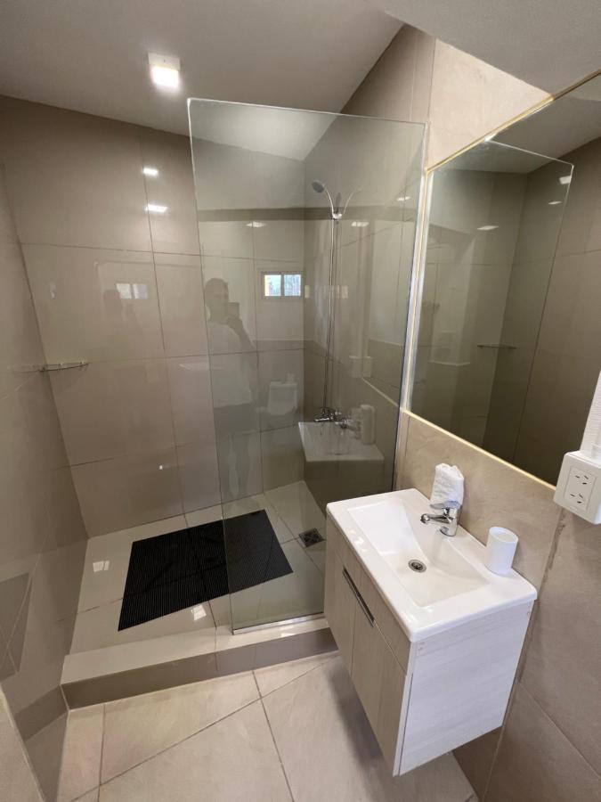 Urbana Premium Suites Apartamentos De Categoria Parking Privado - Seguridad - Sanatorio Allende - Hospital Privado - Estadio Kempes - Universidad Siglo 21 - Complejo Ferial Cordoba - Quorum - Aeropuerto Internacional Taravella Экстерьер фото