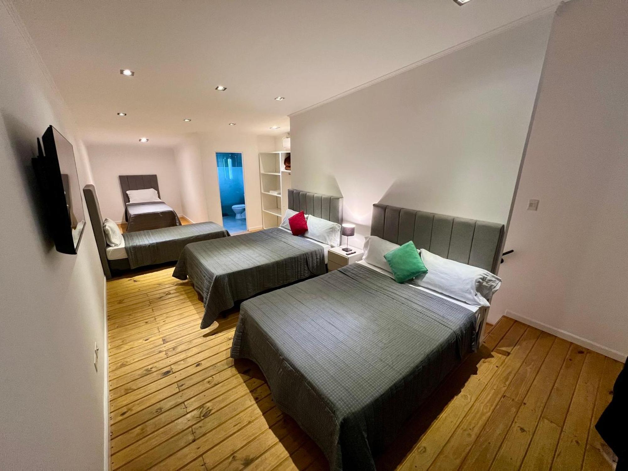 Urbana Premium Suites Apartamentos De Categoria Parking Privado - Seguridad - Sanatorio Allende - Hospital Privado - Estadio Kempes - Universidad Siglo 21 - Complejo Ferial Cordoba - Quorum - Aeropuerto Internacional Taravella Экстерьер фото