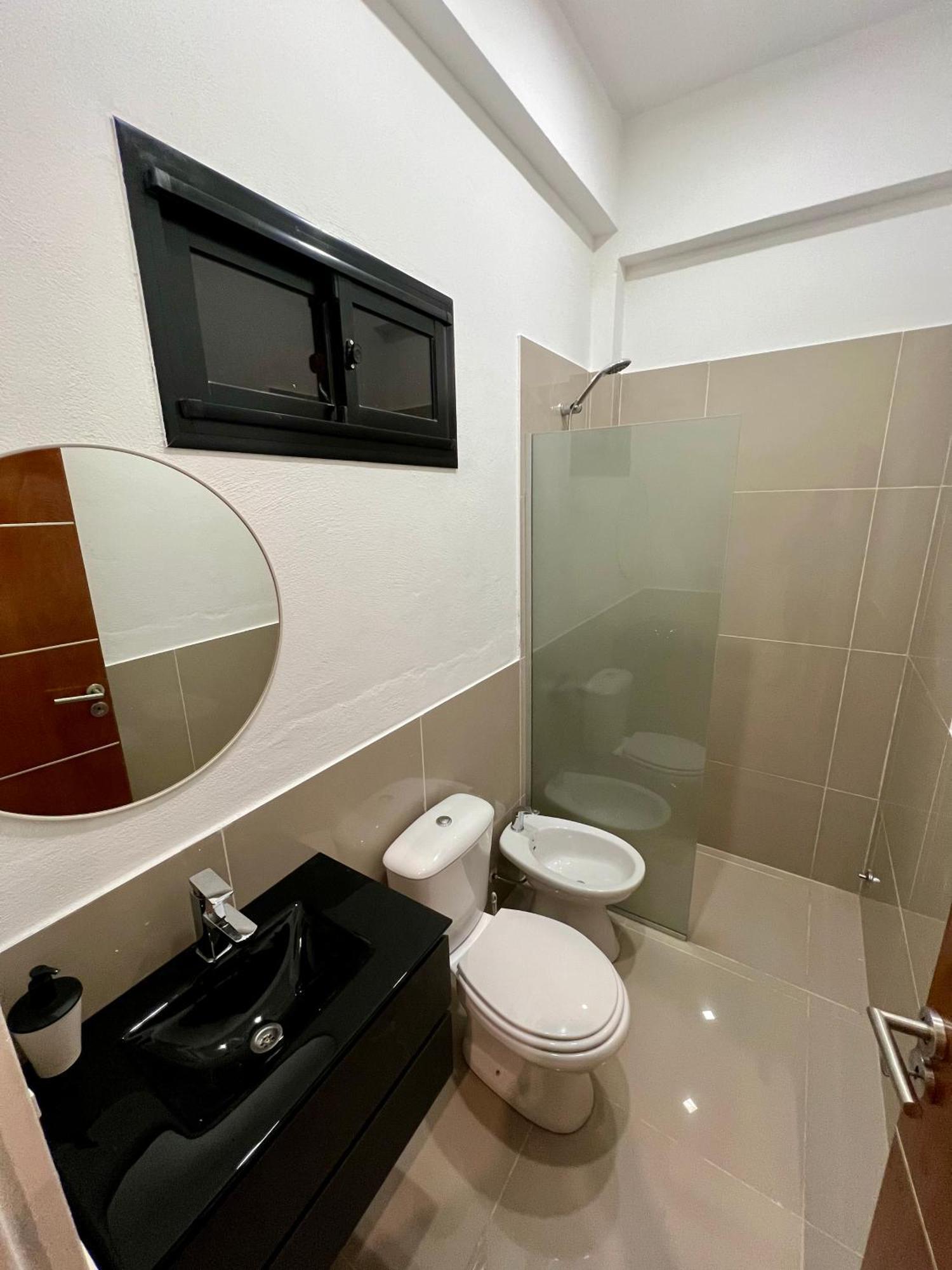 Urbana Premium Suites Apartamentos De Categoria Parking Privado - Seguridad - Sanatorio Allende - Hospital Privado - Estadio Kempes - Universidad Siglo 21 - Complejo Ferial Cordoba - Quorum - Aeropuerto Internacional Taravella Экстерьер фото